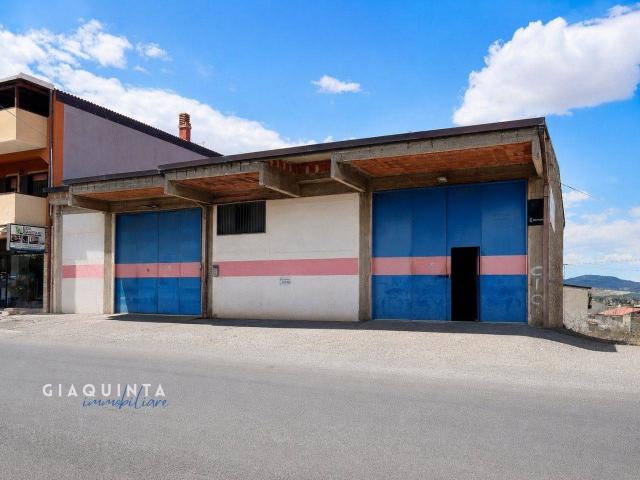 Magazzino in vendita a Palagonia