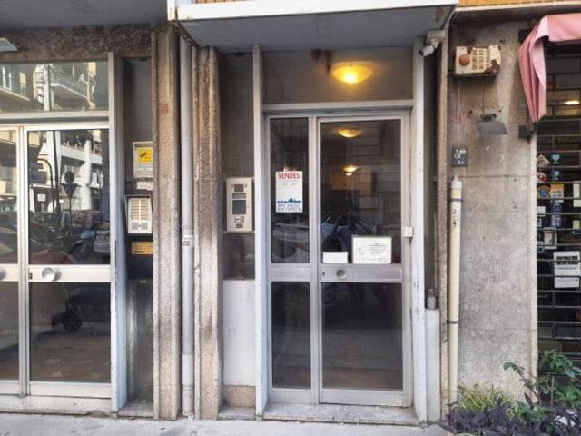 Magazzino in vendita a Palermo