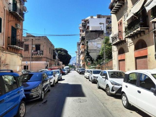 Magazzino in vendita a Palermo