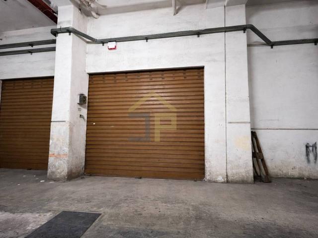 Magazzino in vendita a Palermo