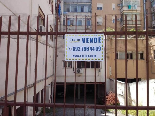 Magazzino in vendita a Palermo