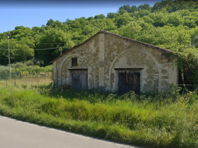 Magazzino in Vendita a Perugia