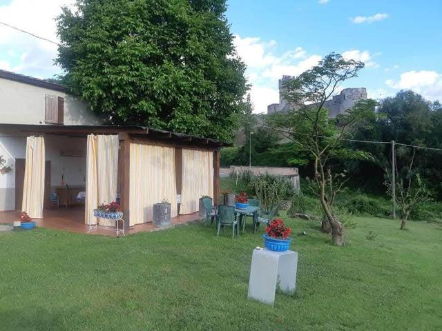 Magazzino in vendita a Poggibonsi