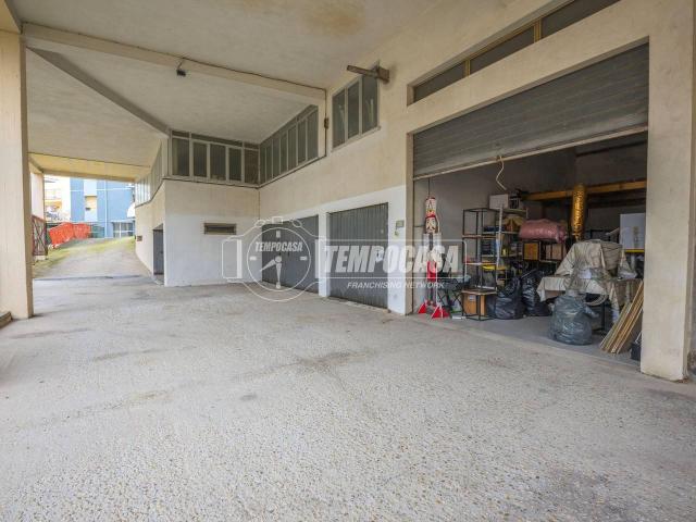 Magazzino in vendita a Porto Sant'Elpidio