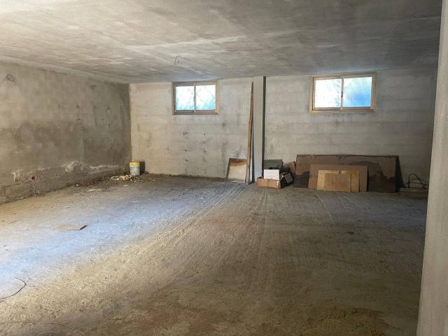 Magazzino in vendita a Quartu Sant'Elena
