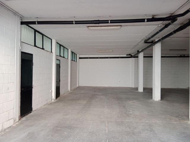 Magazzino in Vendita a Quartu Sant'Elena