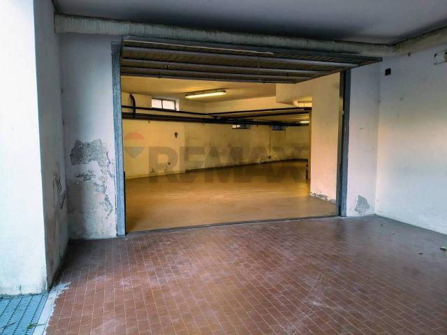 Magazzino in vendita a Quiliano