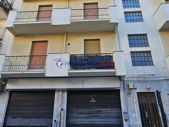 Magazzino in vendita a Reggio Calabria