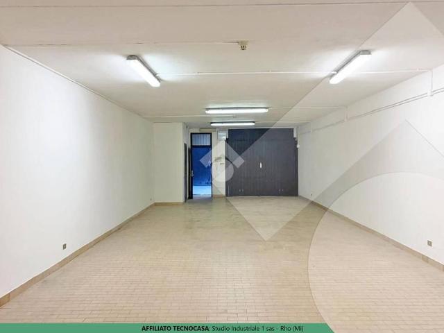 Magazzino in vendita a Rho