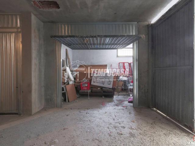 Magazzino in vendita a Rimini