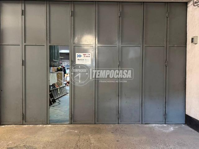 Magazzino in vendita a Rivoli