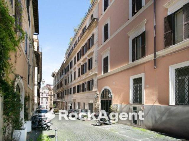Magazzino in vendita a Roma