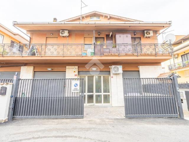 Magazzino in vendita a Roma