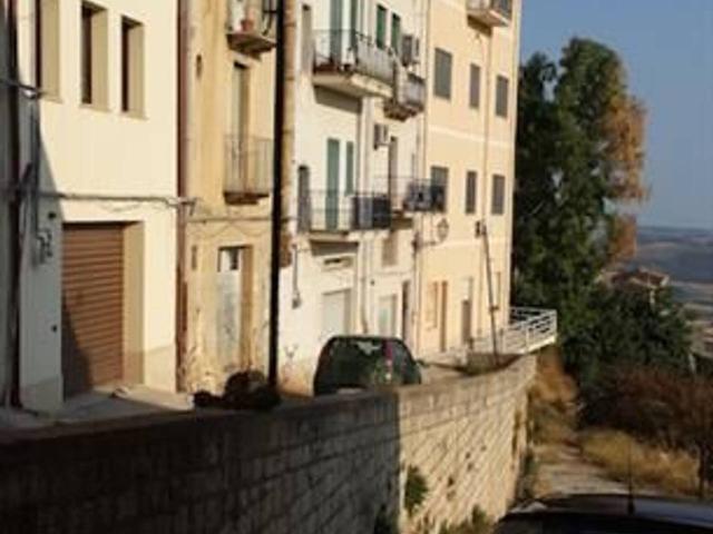 Magazzino in vendita a Salemi