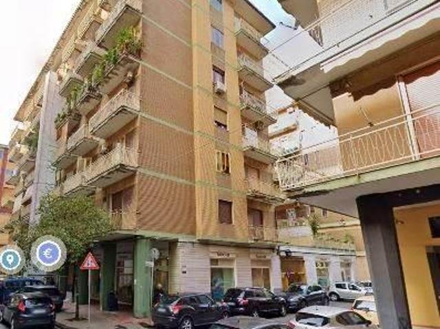 Magazzino in vendita a Salerno