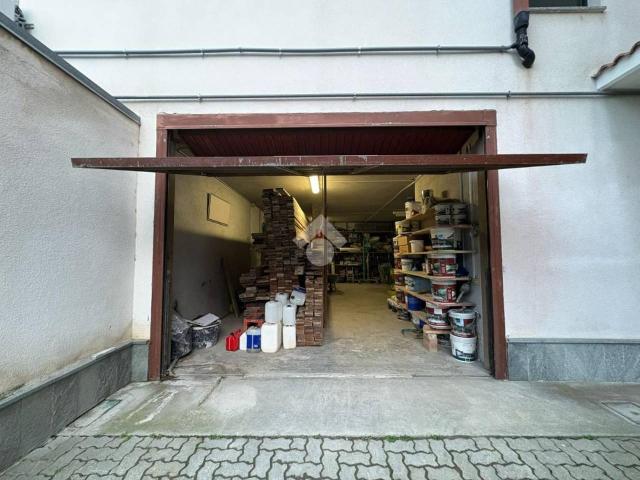 Magazzino in vendita a Samone