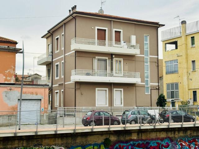 Magazzino in Vendita a San Benedetto del Tronto