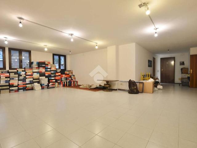 Magazzino in vendita a San Dona' Di Piave