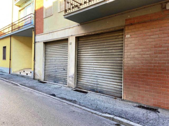 Magazzino in vendita a San Severino Marche