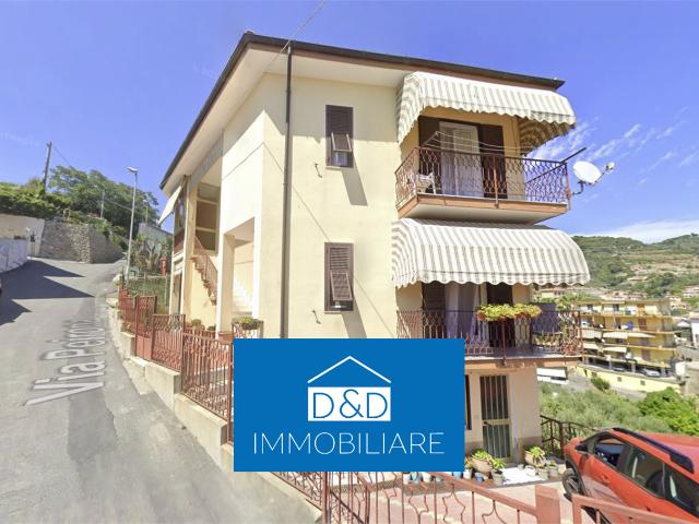 Magazzino in Vendita a Santo Stefano al Mare