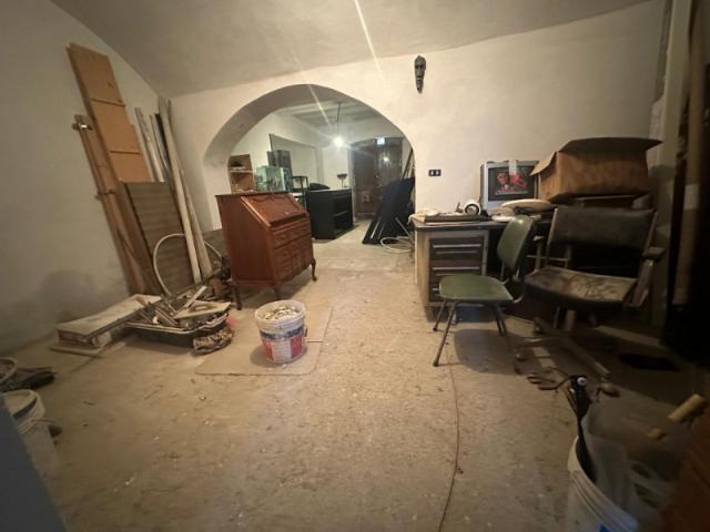 Magazzino in Vendita a Savona