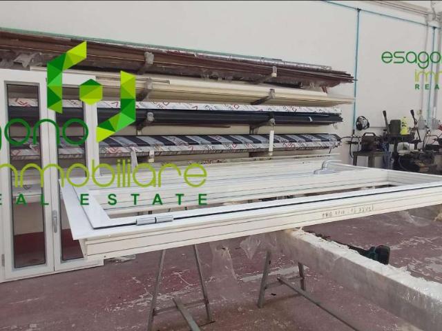 Magazzino in vendita a Siracusa