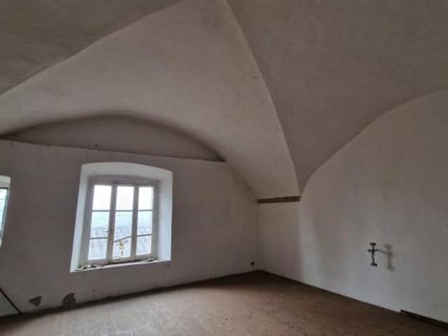 Magazzino in vendita a Todi