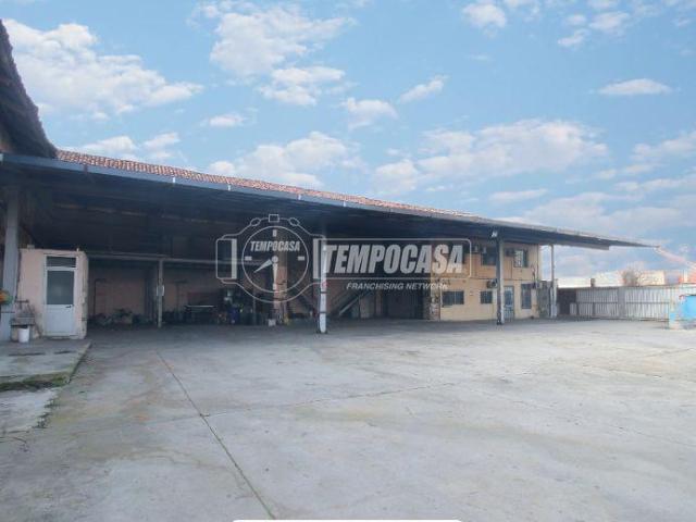 Magazzino in vendita a Torino