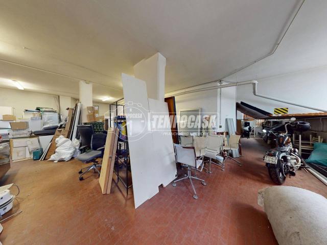 Magazzino in vendita a Torino