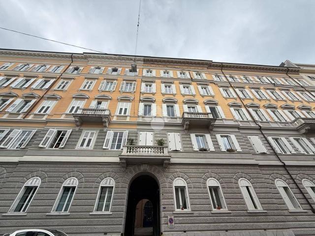 Magazzino in vendita a Trieste