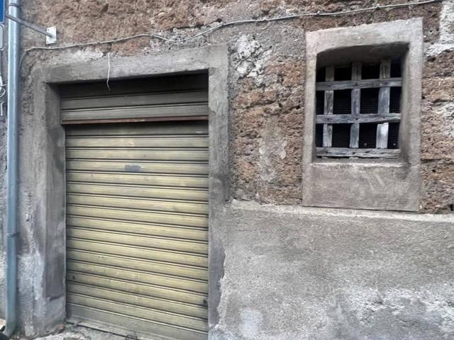 Magazzino in vendita a Vejano