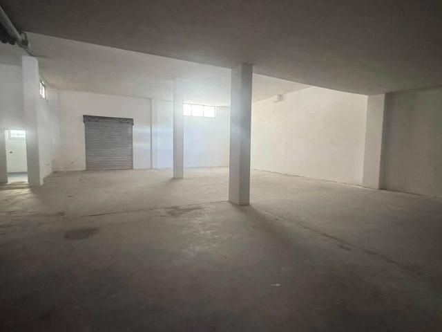Magazzino in vendita a Vibo Valentia