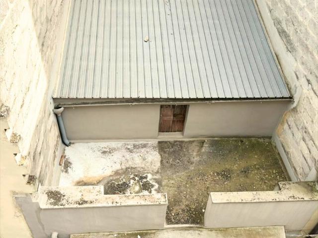 Magazzino in vendita, Altamura zona via vittorio veneto