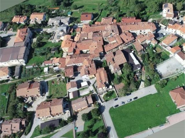 Magazzino in vendita, Colle Brianza ravellino