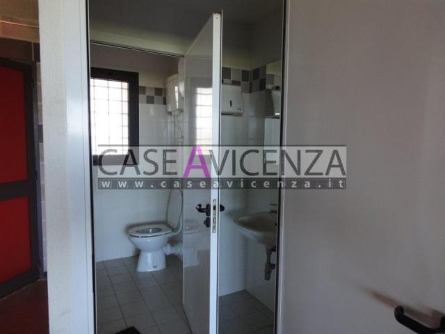MAGAZZINO LABORATORIO in affitto a Camisano Vicentino Vi