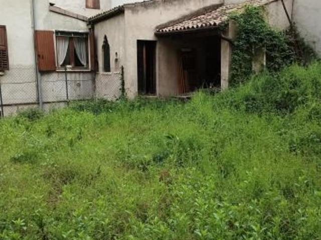 MAGAZZINO VIA XX SETTEMBRE VERONA
