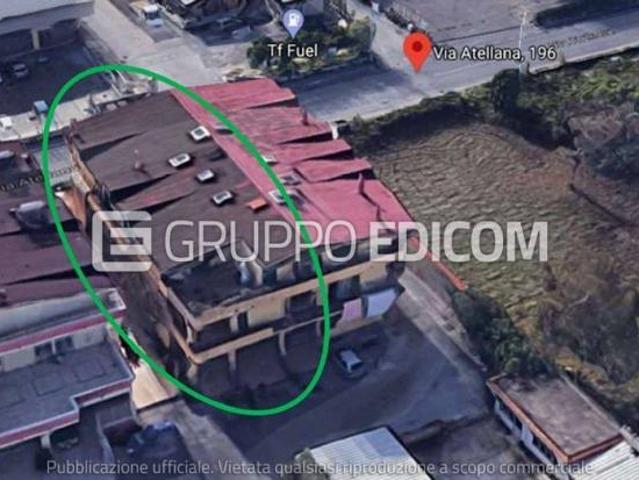 Magazzini e locali di deposito di 140 mq in vendita a Caivano Rif. 4554333
