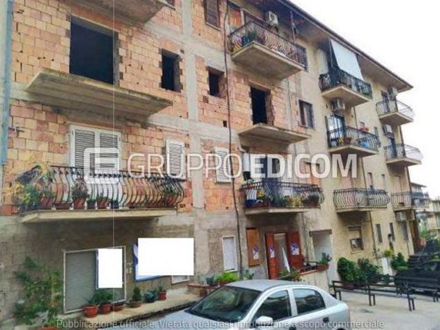 Magazzini e locali di deposito di 78 mq in vendita a Bisignano Rif. 4553845