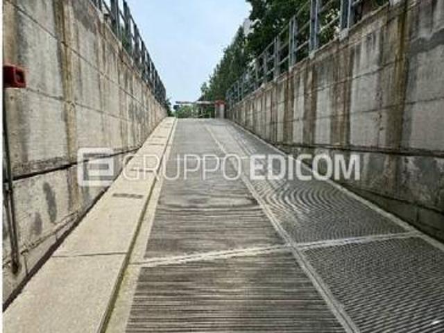 Magazzini e locali di deposito in vendita a Milano Rif. 3558659