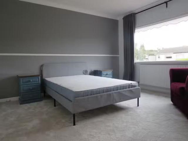 Magenta Hall, Dublin 9, Whitehall, Dublin 9 is for rent