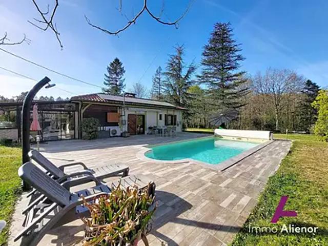 Magescq 40140 Achat / Vente maison 11 pièces t11 piscine terrasse