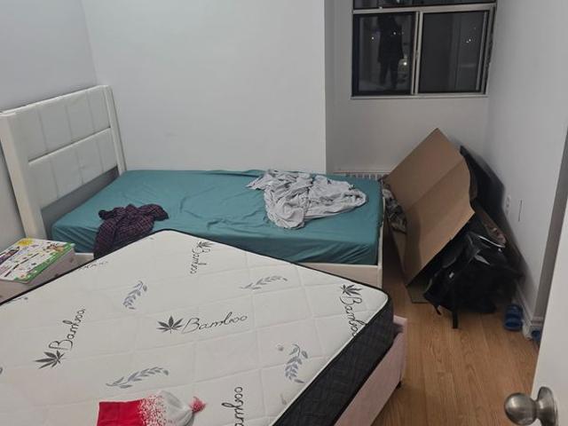 Maggie Has an Apartment