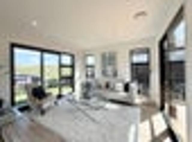 Magic single level home with two masters