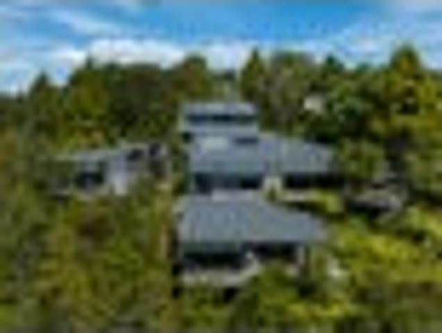 Magical Coastal Hideaway Elevated Bay of Islands
