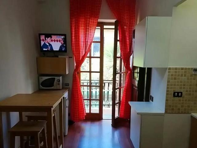 Magliana monolocale con balcone spese incluse