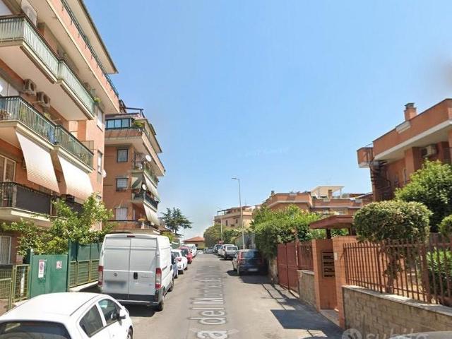 Magliana spazioso monolocale arredato