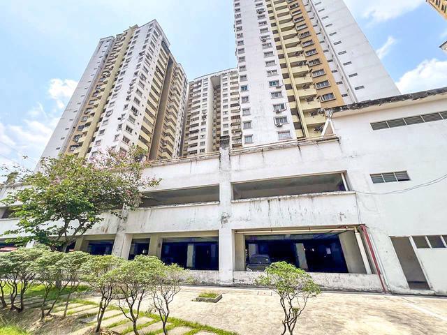 Magna Ville Condominium Selayang