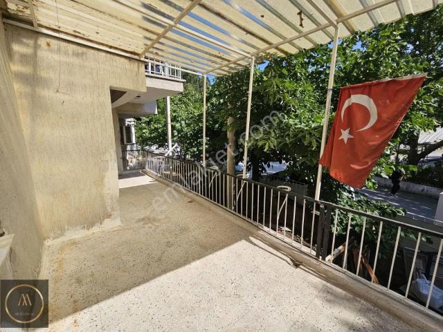 Magnesia Avm Yakını Kiralık Teraslı Daire 3+1