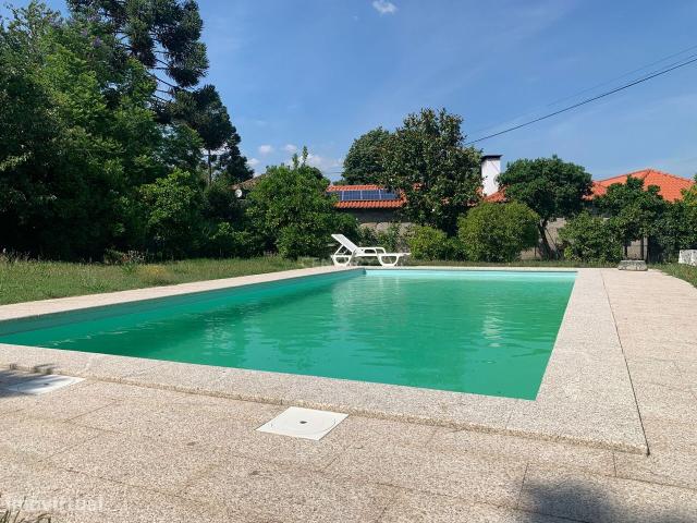 Quinta com 10.986 m2 terreno em Cabeceiras de Basto