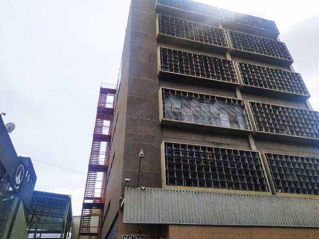 MAGNFICO LOCAL INDUSTRIAL EN ALQUILER EN BOLETA SUR